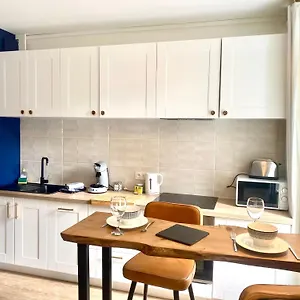 T2 Lumineux - Renove- - Centre Historique Dinan- Parking - Terrasse Appartement